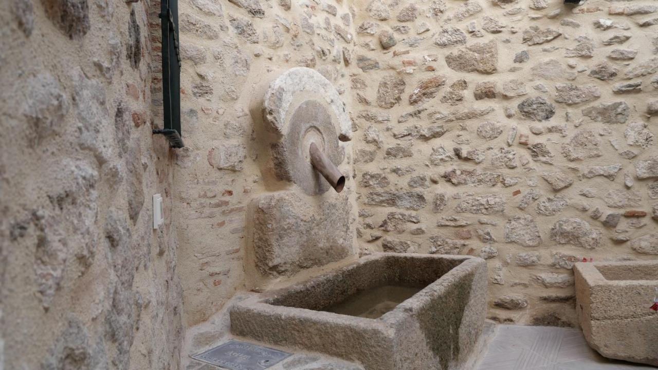 Hotel Rural La Casa De Carlota Montanchez Ngoại thất bức ảnh