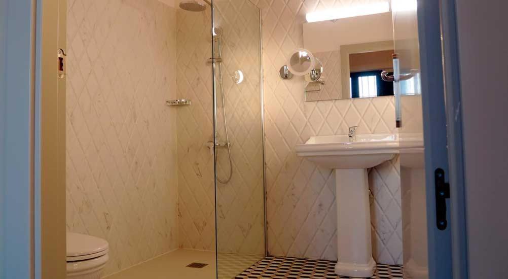Hotel Rural La Casa De Carlota Montanchez Ngoại thất bức ảnh