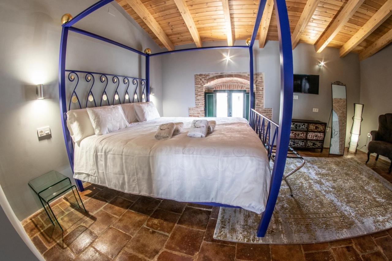 Hotel Rural La Casa De Carlota Montanchez Ngoại thất bức ảnh