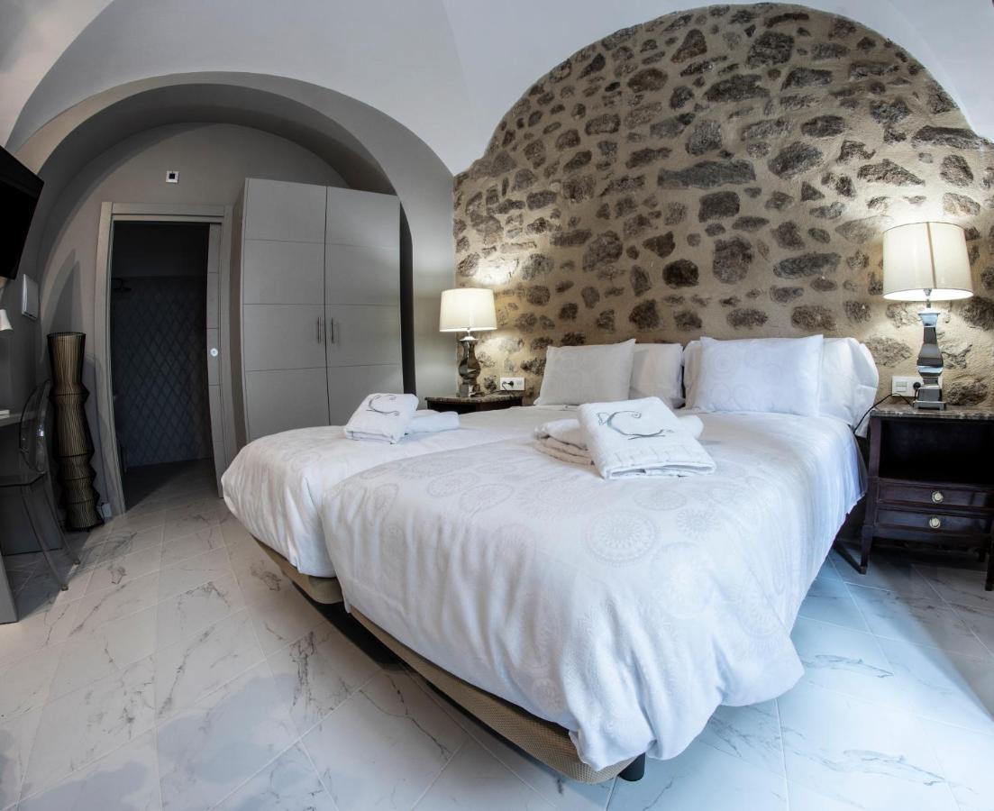 Hotel Rural La Casa De Carlota Montanchez Ngoại thất bức ảnh