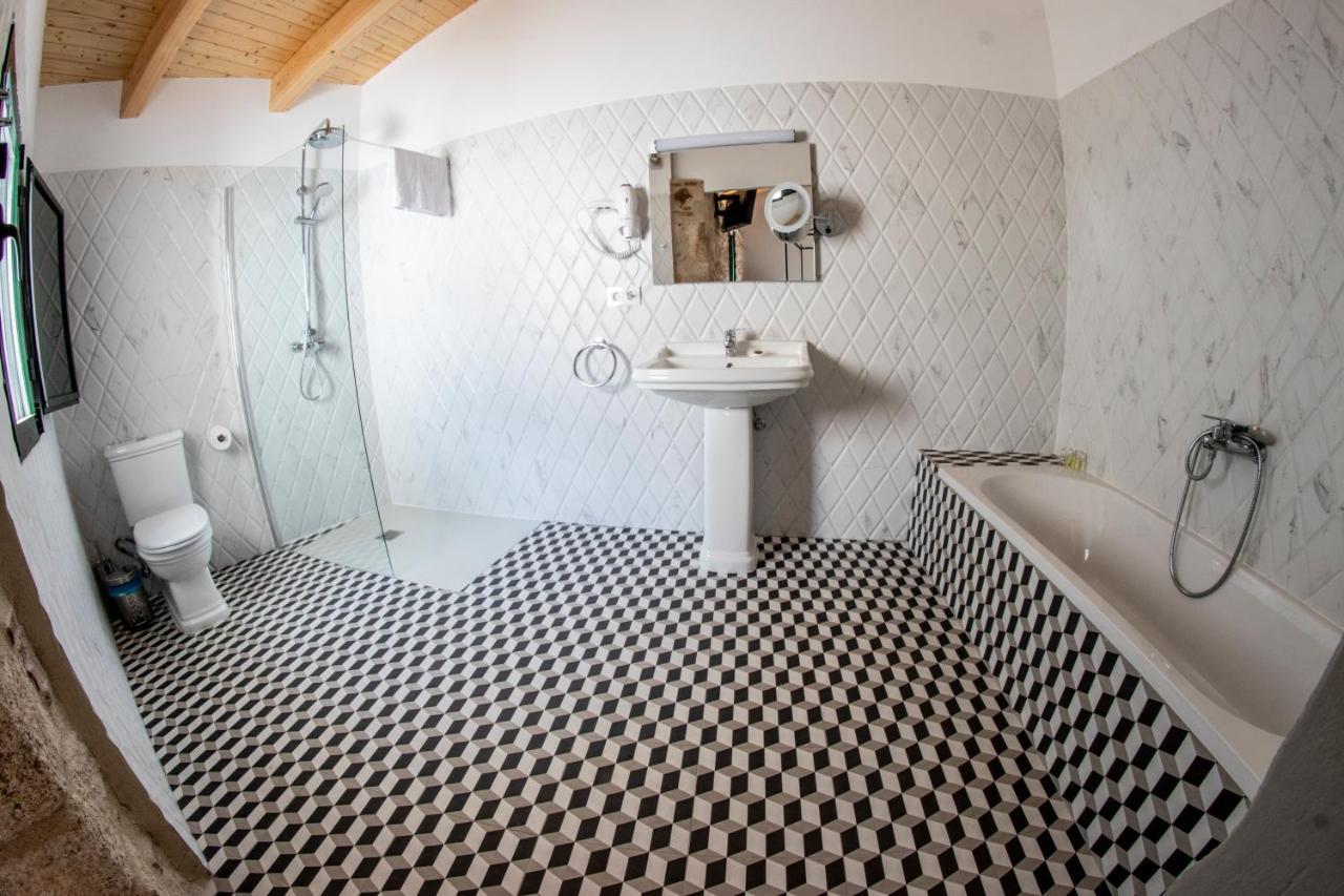 Hotel Rural La Casa De Carlota Montanchez Ngoại thất bức ảnh