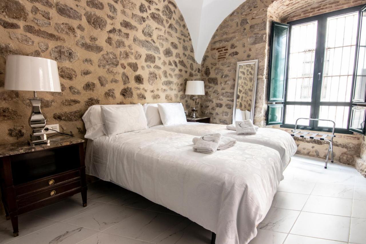 Hotel Rural La Casa De Carlota Montanchez Ngoại thất bức ảnh